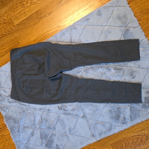 Matilda Jane Grey Casual Leggings, Women's Size Large, Excellent Condition - Picture 8 of 9
